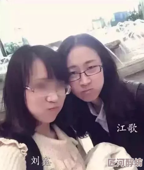 女朋友闺蜜夹得好紧现在换我被夹了左右为男