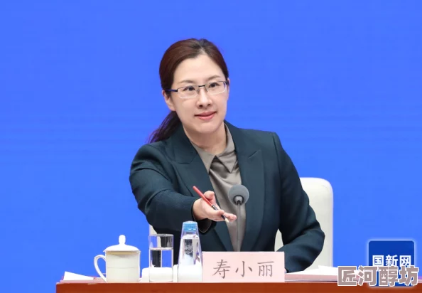 为了职位献给张行长txt阅读听说行长夫人也参与了这次晋升竞争内部消息